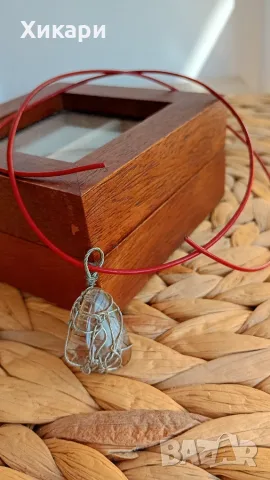 Медальони с естествени камъни 