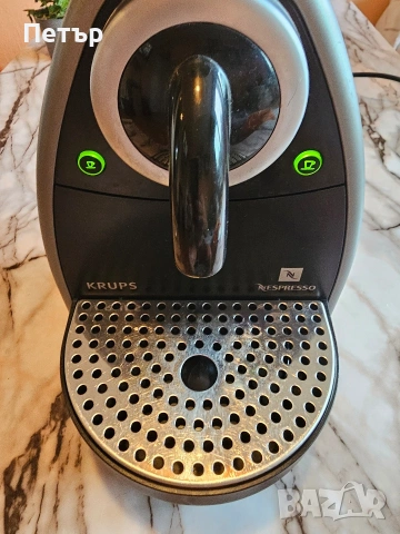 Капсулна кафемашина Krups Nespresso Le Cube + БОНУС многократни капсули, снимка 4 - Кафемашини - 55038381