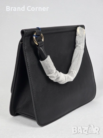 Нова дамска чанта Trussardi Jeans - черна с презрамка , снимка 2 - Чанти - 54409826