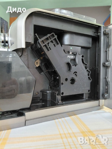 Saeco Syntia Инокс, снимка 10 - Кафемашини - 54344759