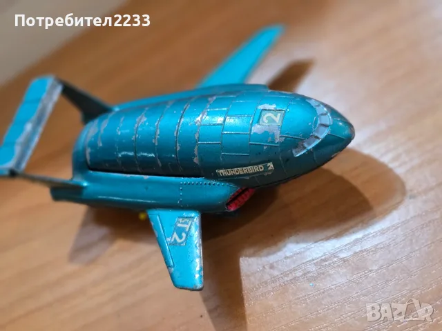 Продавам цяла колекция колички и самолетчета - DiNKY и MATCHBOX