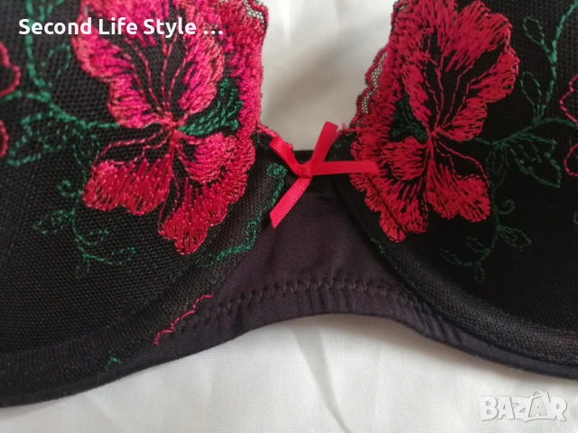 75B кокетен сутиен с бродерии цветя марка HEMA, снимка 4 - Бельо - 54048377