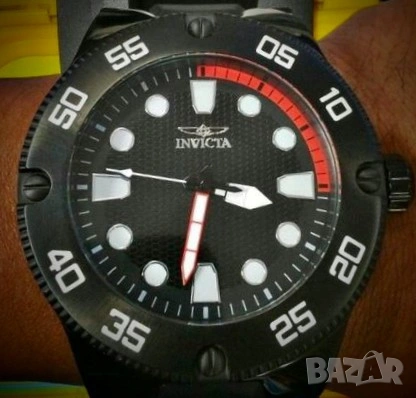 Invicta Pro Diver Model No 18026 Мъжки специален часовник в кутия с документи