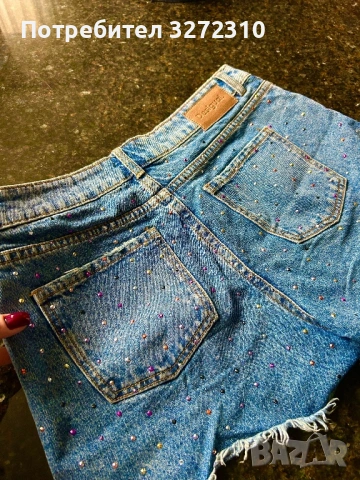 Дамски къси панталонки с камъчета Desigual, снимка 10 - Къси панталони и бермуди - 54356123