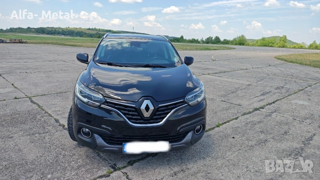 Продавам Renault Kadjar - топ състояние, снимка 2 - Автомобили и джипове - 55102347