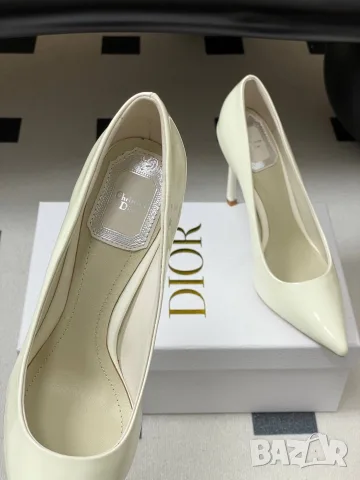 Christian Dior Patent Leather Pumps – Ivory, снимка 4 - Дамски обувки на ток - 55417812