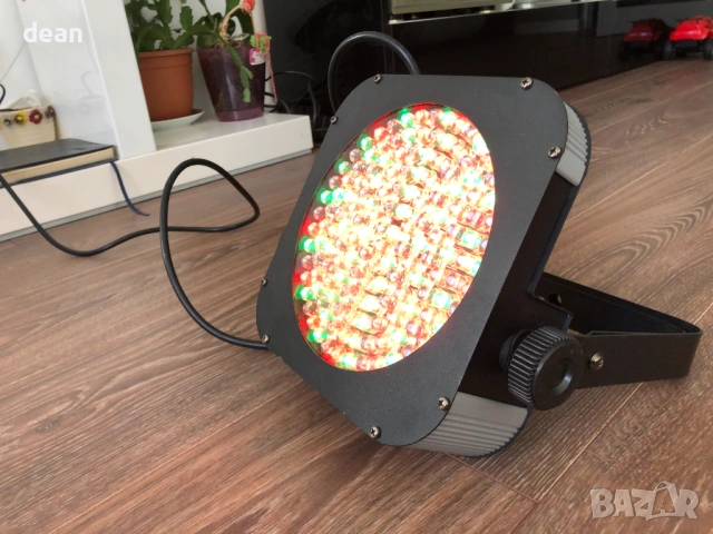 Светлинен проектор за сценично осветление, снимка 13 - Лед осветление - 54042842