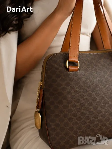 Оригинална дамска чанта Celine, снимка 2 - Чанти - 55453880