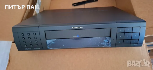 Видео рекордер GRUNDIG , снимка 2 - Плейъри, домашно кино, прожектори - 55562140