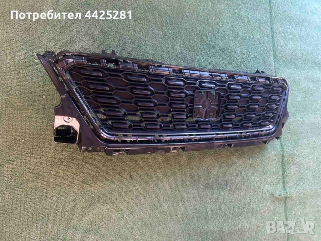 решетка в предна броня Seat Arona, Сеат Арона 2017-2021 г. #060V .  6F9853654, снимка 2 - Части - 54320160
