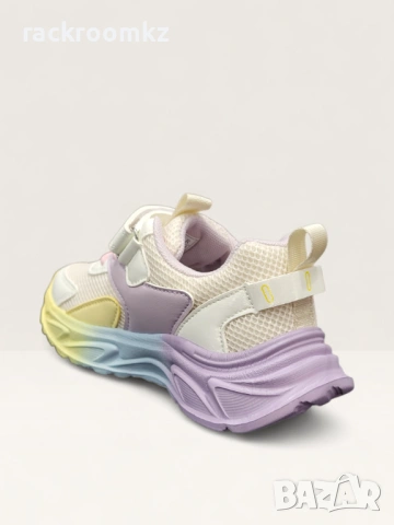 Детски маратонки с лепенка в бяло и лилаво W585081 White/Purple, снимка 3 - Детски маратонки - 54076368