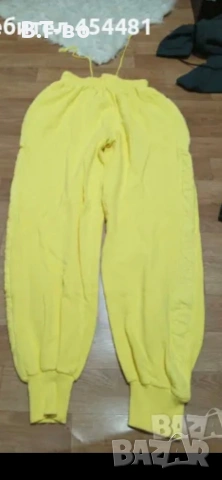Nike жълто долнище , снимка 5 - Детски анцузи и суичери - 54446659