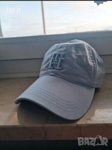 Оригинална шапка Tommy Hilfiger