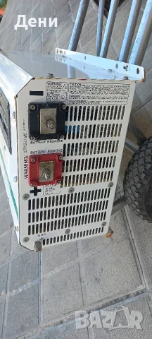 Инвентор със зарядно устройство, UPS, снимка 3 - Друга електроника - 55432170