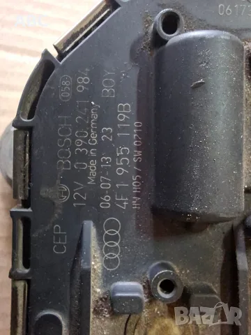 Моторче с механизъм за чистачки от Audi A6 C6 4F , снимка 3 - Части - 55392202