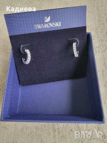 Обици Swarovski тип халка с кристали, кръгла форма, снимка 2 - Обеци - 55157352