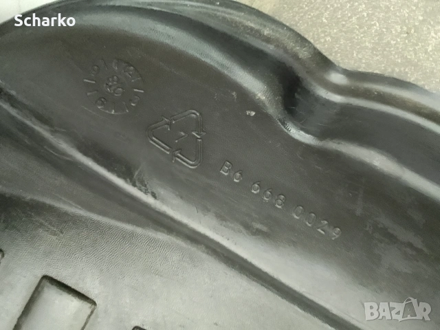 Оригинал Мерцедес постелка за багажник, снимка 5 - Аксесоари и консумативи - 54428437