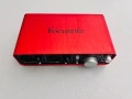 Focusrite Scarlett 2i2 (1st Gen) USB Audio Interface, снимка 1