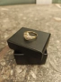 Златен пръстен обсипан с множество малки бели камъни - 14K, снимка 4