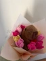 Букет от плюшена тел с плюшена играчка капибара, снимка 2