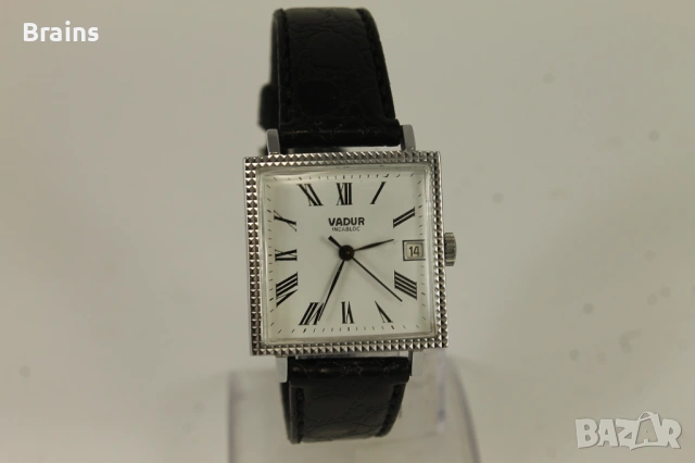 1960's VADUR Швейцарски Ръчен Часовник 17 Jewels, снимка 2 - Антикварни и старинни предмети - 54929568