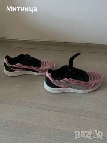 Детска маратонка Puma, снимка 3 - Детски маратонки - 54989216