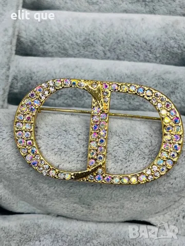 брошка и обеци от висококачествена неръждаема стомана Christian Dior , снимка 3 - Обеци - 55383917