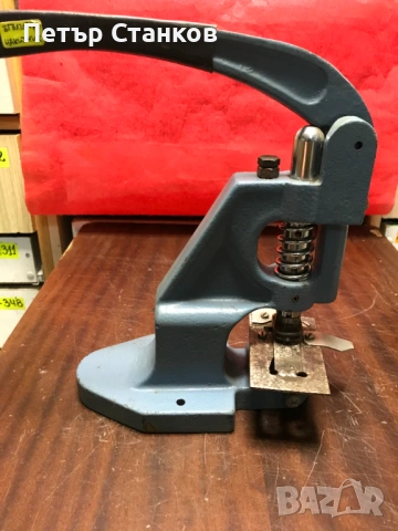 Машина за ъгли , капси и тик так