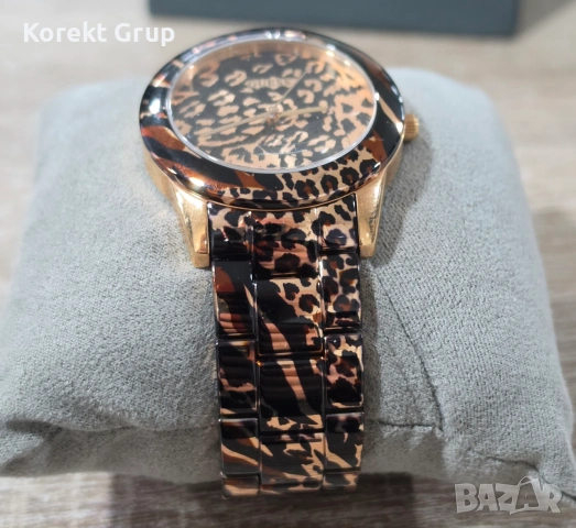 Дамски часовник Guess Ladies Trend GUW0425L3, снимка 4 - Дамски - 55180681