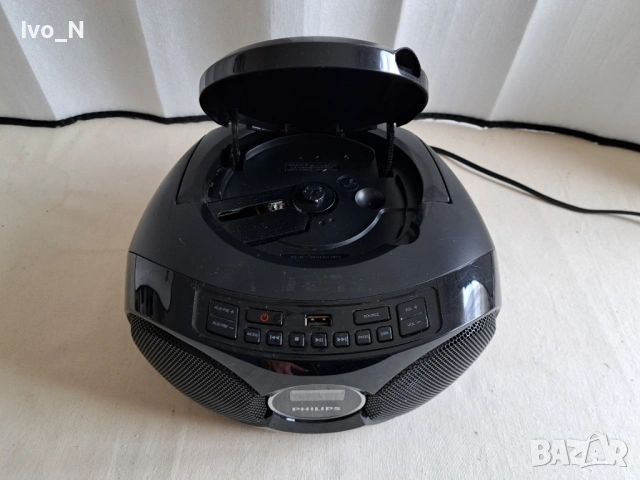 Радио Philips AZ 318 / CD/ MP3/ USB/ AUX., снимка 3 - Радиокасетофони, транзистори - 54390210