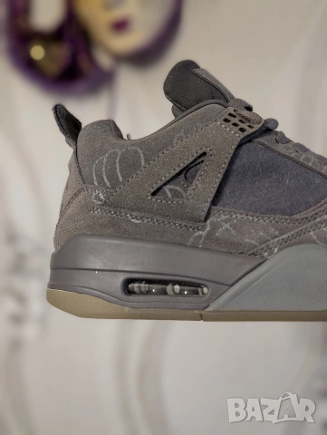 лимитирани Air Jordan 4 Retro x KAWS номер 43 ,5-44 оригинални маратонки , снимка 17 - Маратонки - 53728324