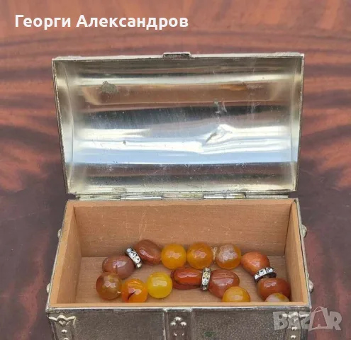 Шармантна Стара Винтидж-АРТ Гривна от Фасетиран ОГНЕН АХАТ, снимка 2 - Гривни - 55684823