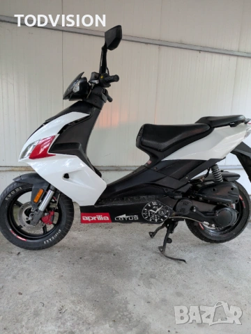 APEILIA SR50