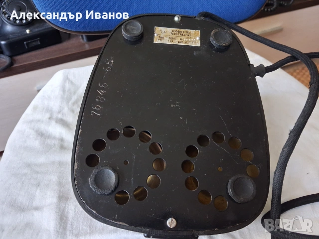 Бакелитов ретро телефон 1963 г., снимка 6 - Антикварни и старинни предмети - 54978428
