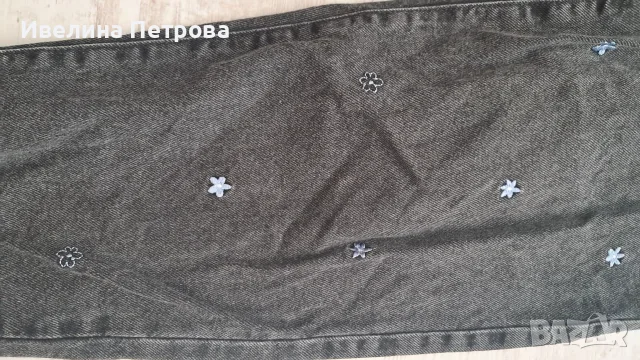 Дънки на цветлета 164 ръст, снимка 2 - Детски панталони и дънки - 48415804