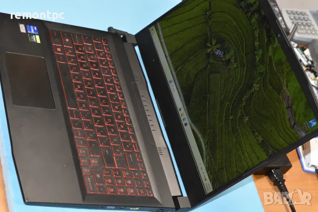 MSI Katana GF66 12UG 15.6 I7 12700H  144 HZ FHD Батерия и зарядно, снимка 5 - Лаптопи за дома - 55492629