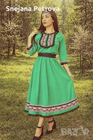 Рокли с фолклорни мотиви , снимка 5 - Детски рокли и поли - 54721232