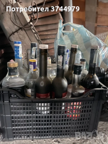Стъклени бутилки, снимка 3 - Буркани, бутилки и капачки - 54784231