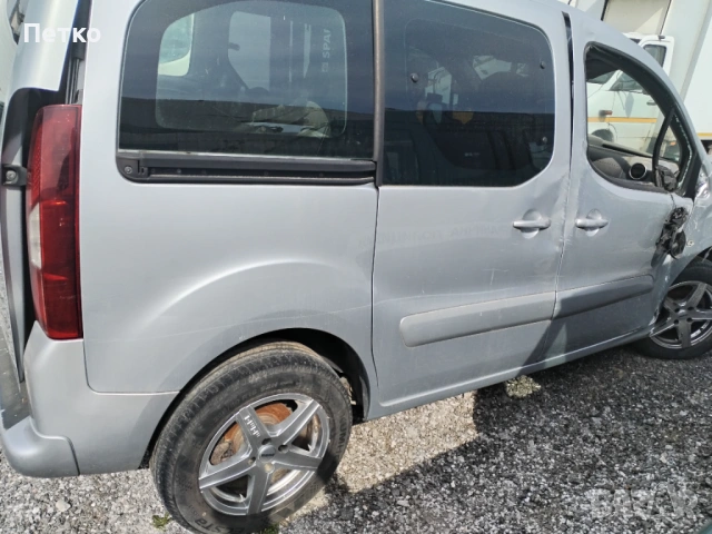 Пежо Партнер , снимка 3 - Автомобили и джипове - 54020586
