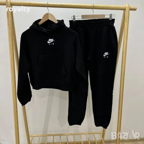 Nike Нов Черен Ватиран Дамски Екип Найк 