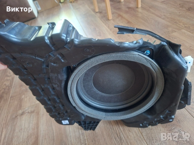 Събуфер от Subaru Outback , снимка 3 - Аксесоари и консумативи - 55062751