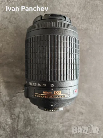 Nikon D3000 DSLR с два обектива (18-55mm и 55-200mm VR) + чанта, батерия и зарядно, снимка 4 - Фотоапарати - 55603764