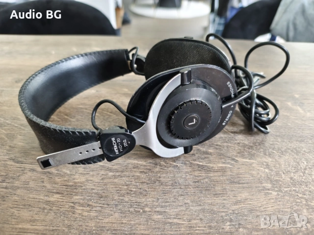 Hitachi HD-70 Headphones Japan Vintage
