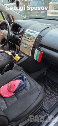 Продавам Тойота Корола Версо1,8, снимка 7 - Автомобили и джипове - 54008181