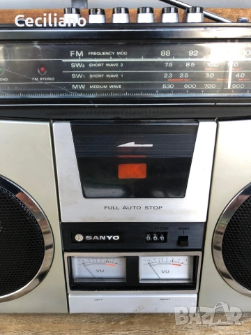 Радиокасетофон SANYO M4500K (Japan)! , снимка 7 - Радиокасетофони, транзистори - 54990932