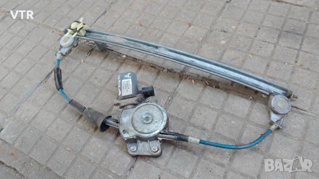 Ел.машинка за Фиат Брава дясна 