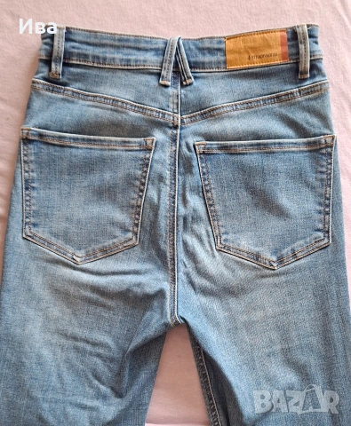 Дънки като нови от Stradivarius, снимка 5 - Дънки - 53962866