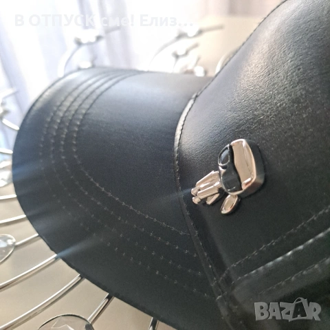Кожена шапка оригинал дизайнерска Karl Lagerfeld , снимка 8 - Шапки - 54270426