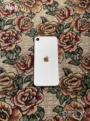 Продавам iPhone SE 2 2020, снимка 3 - Apple iPhone - 54667783