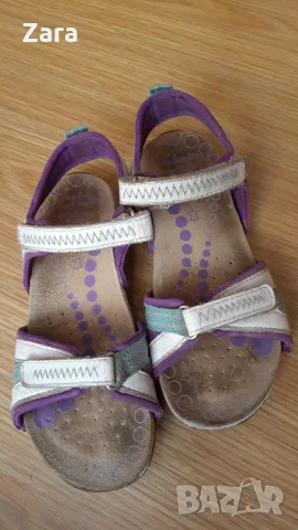 кожени сандали Clarks, 28.5ти номер, снимка 2 - Детски сандали и чехли - 55492236